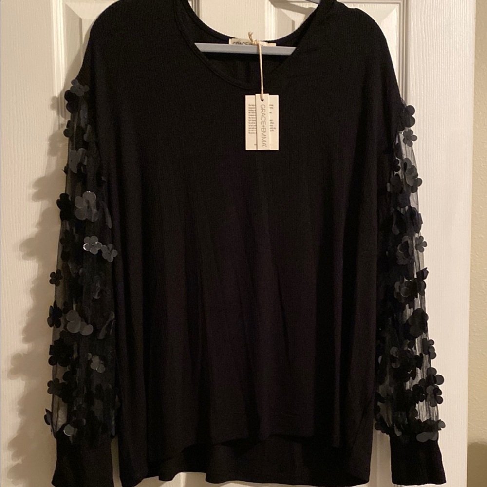 Grace + Emma Black Ribbed Top